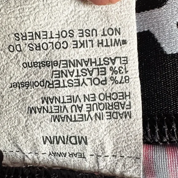 Under Armour Black and Pink Performance Athletic Shorts - Picture 9 of 9